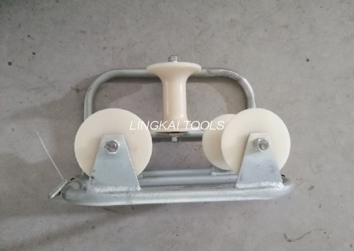Dleacht Trom Galvanized Galvanized Corner Cábla Roller Cábla Treoir Fráma Cruach Pulley